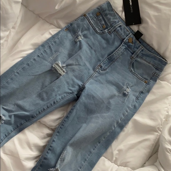 FASHION NOVA JEANS size 7 - Picture 1 of 4